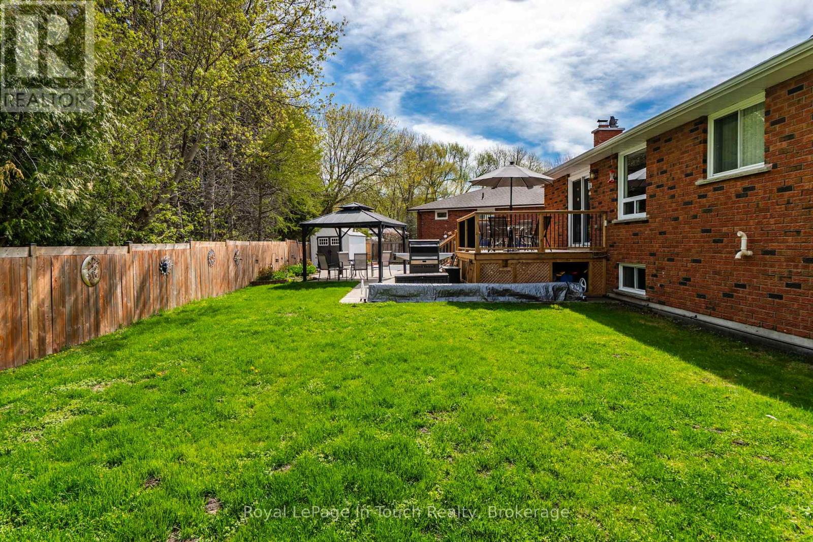 101 Peel Street Property Photo 47