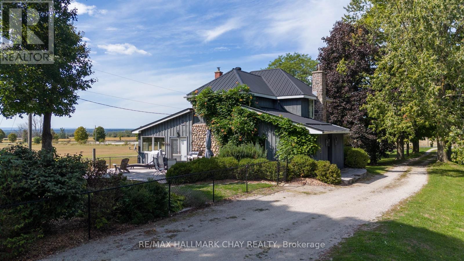 2473 Ronald Road Property Photo 5