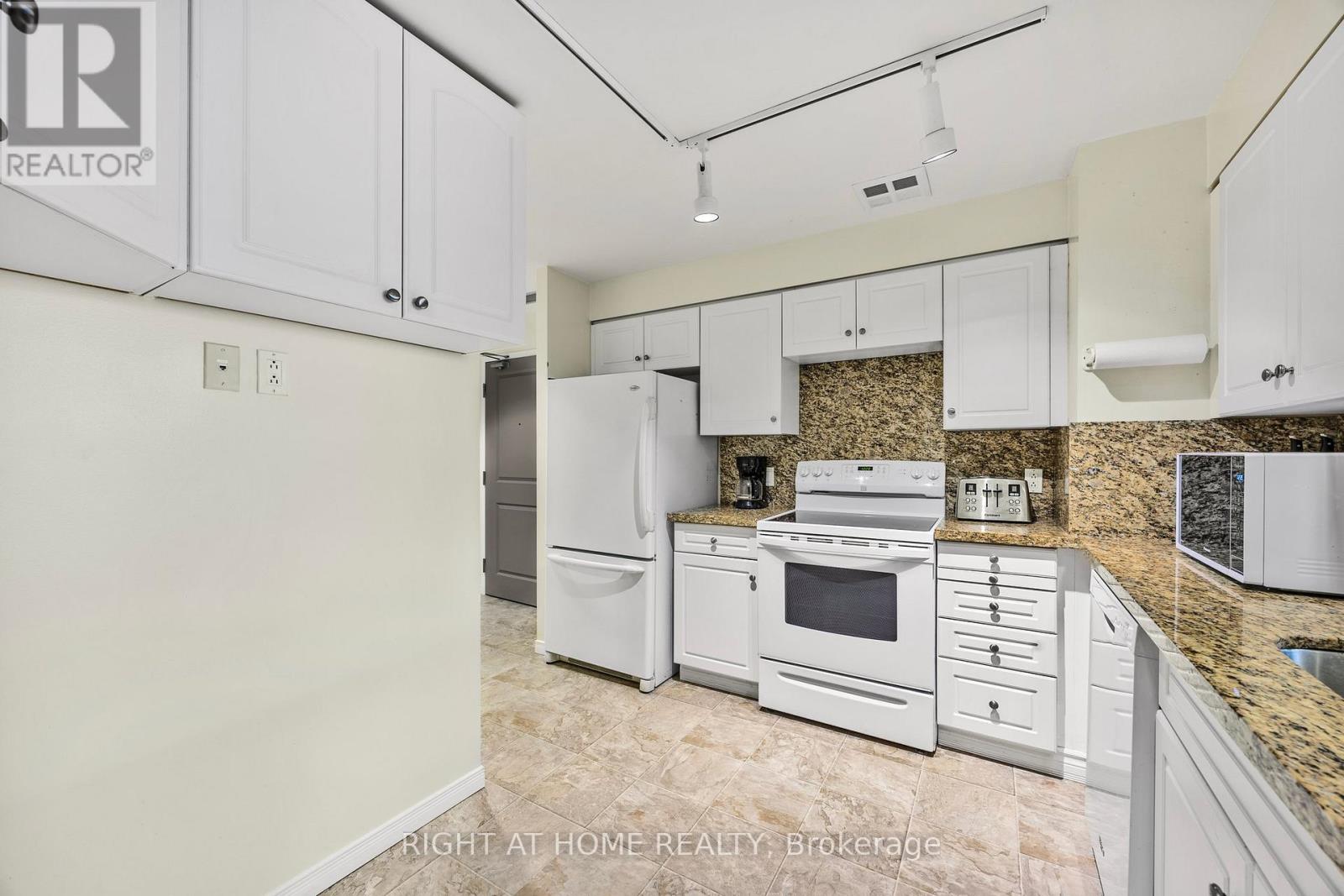 53 - 74 Ross Street Property Photo 6