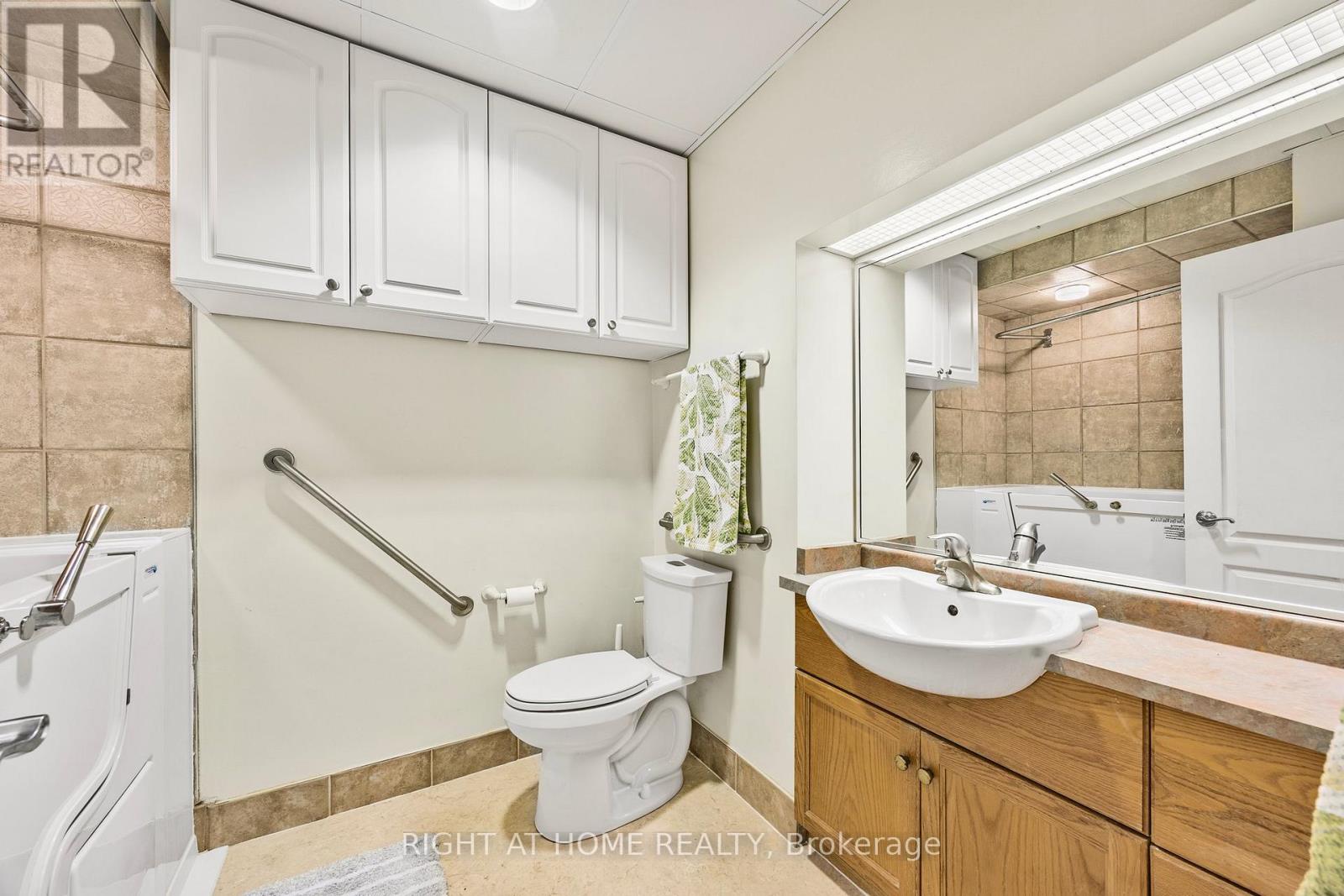 53 - 74 Ross Street Property Photo 9