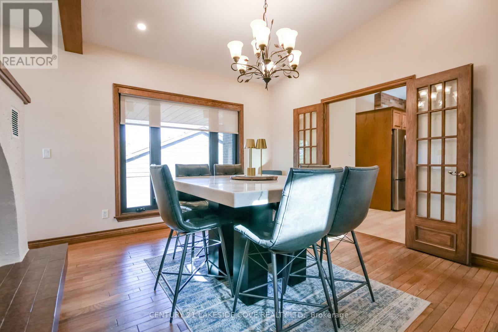 16 Thicketwood Place Property Photo 16