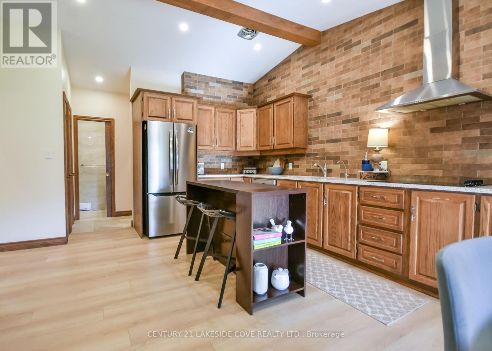 16 Thicketwood Place Property Photo 18