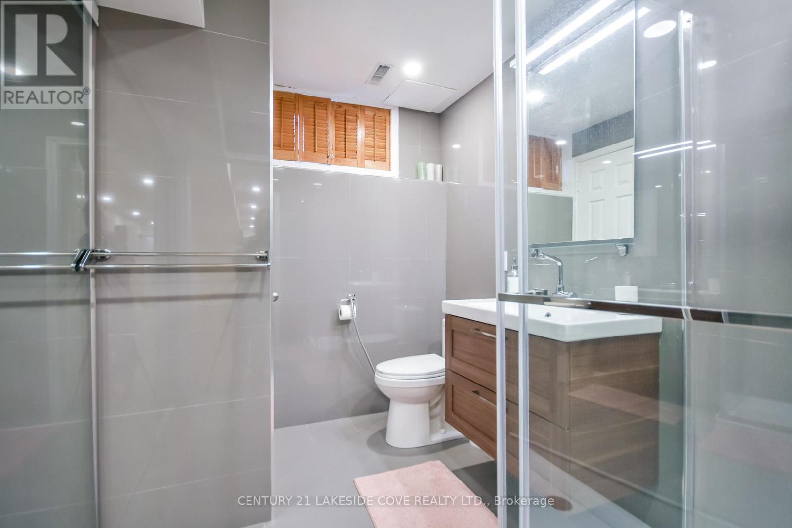 16 Thicketwood Place Property Photo 34