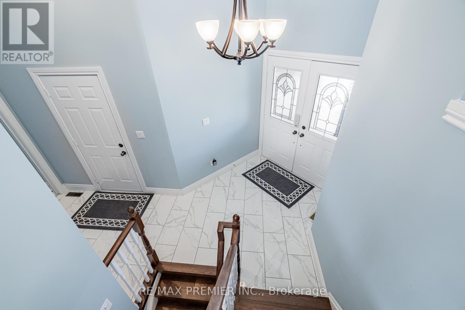 20 Cranberry Heights Property Photo 5