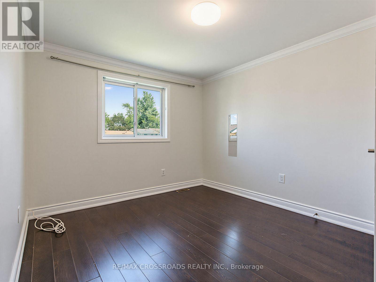 59 Chaucer Crescent Property Photo 18