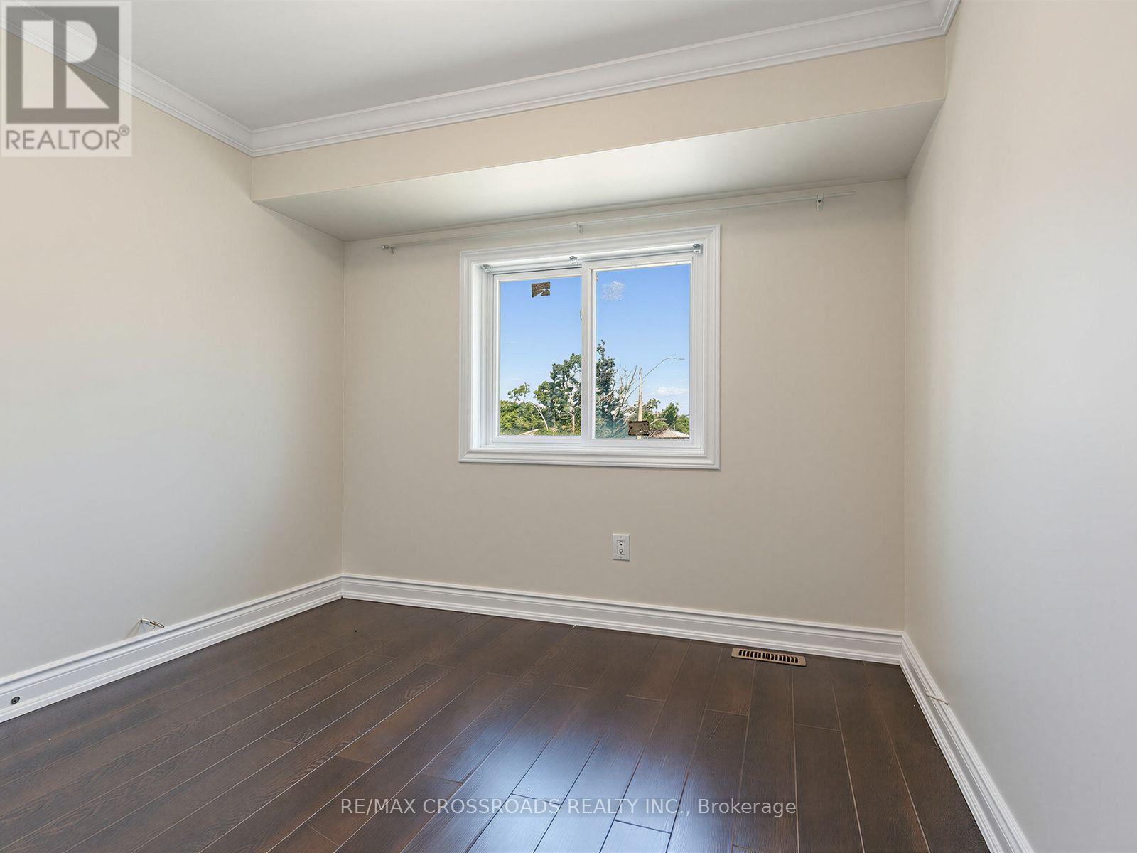 59 Chaucer Crescent Property Photo 20
