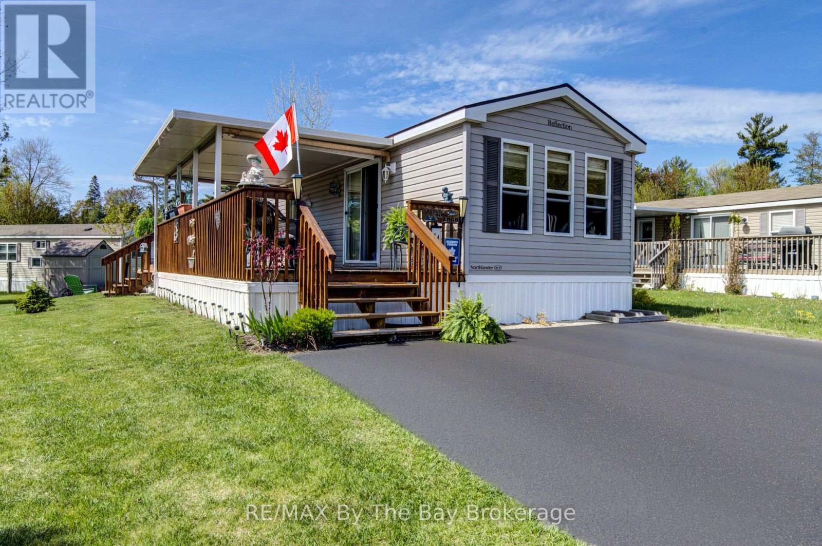 14 Kenora Trail Property Photo 1