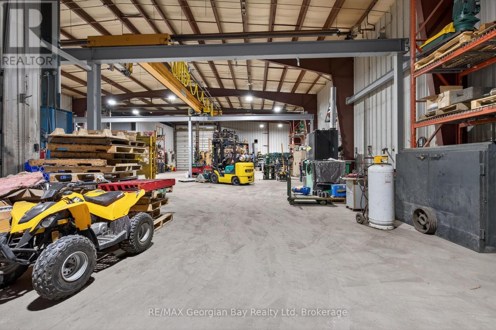 32 Industrial Road Property Photo 7