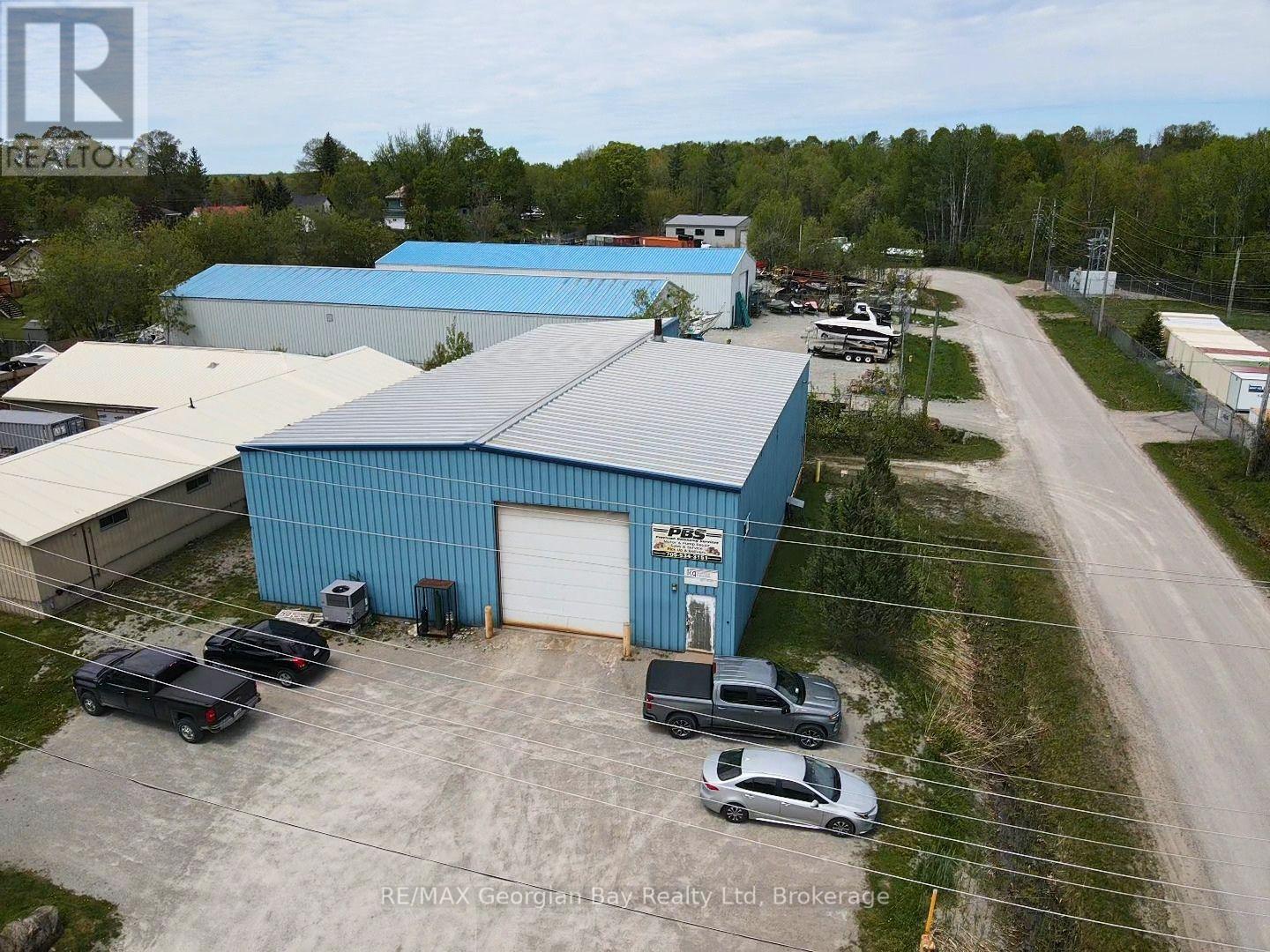 32 Industrial Road Property Photo 11