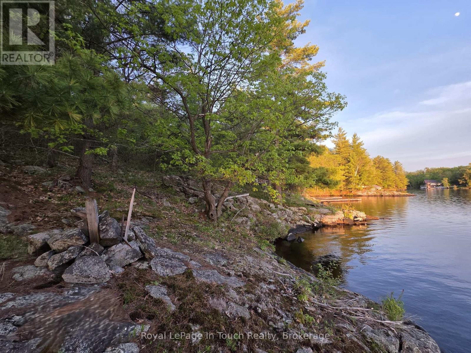 2910 Maclean Lake North Shore Road Property Photo 8