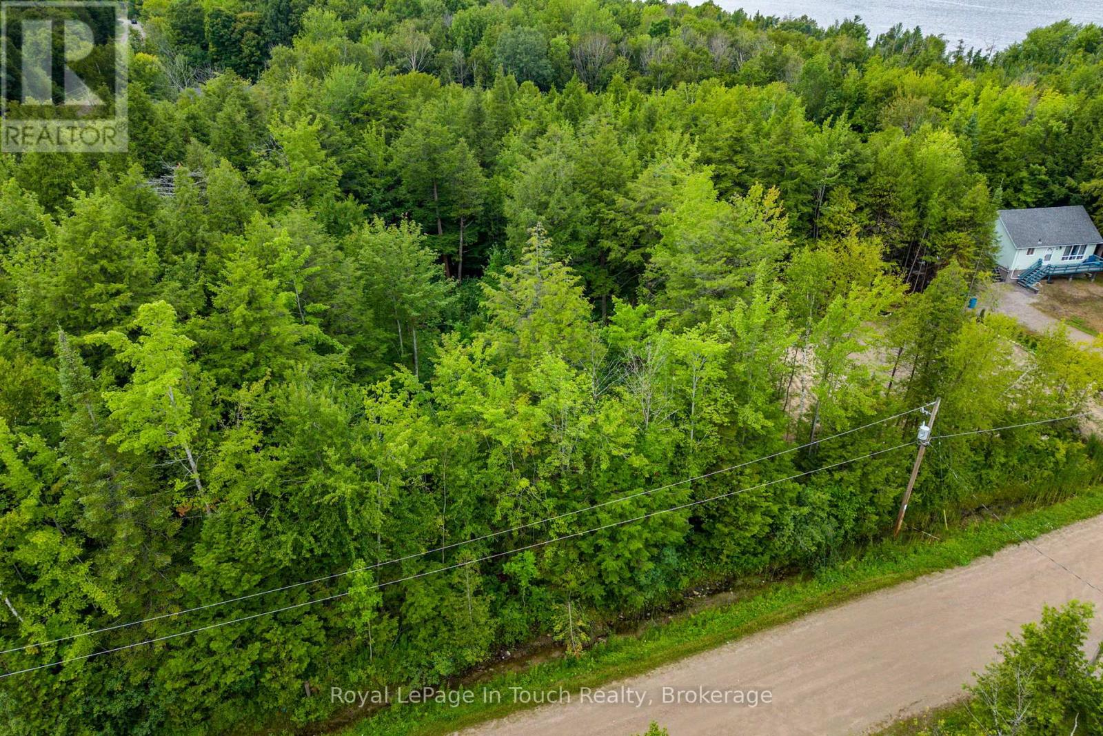 Lt 484 Tomahawk Crescent Property Photo 6
