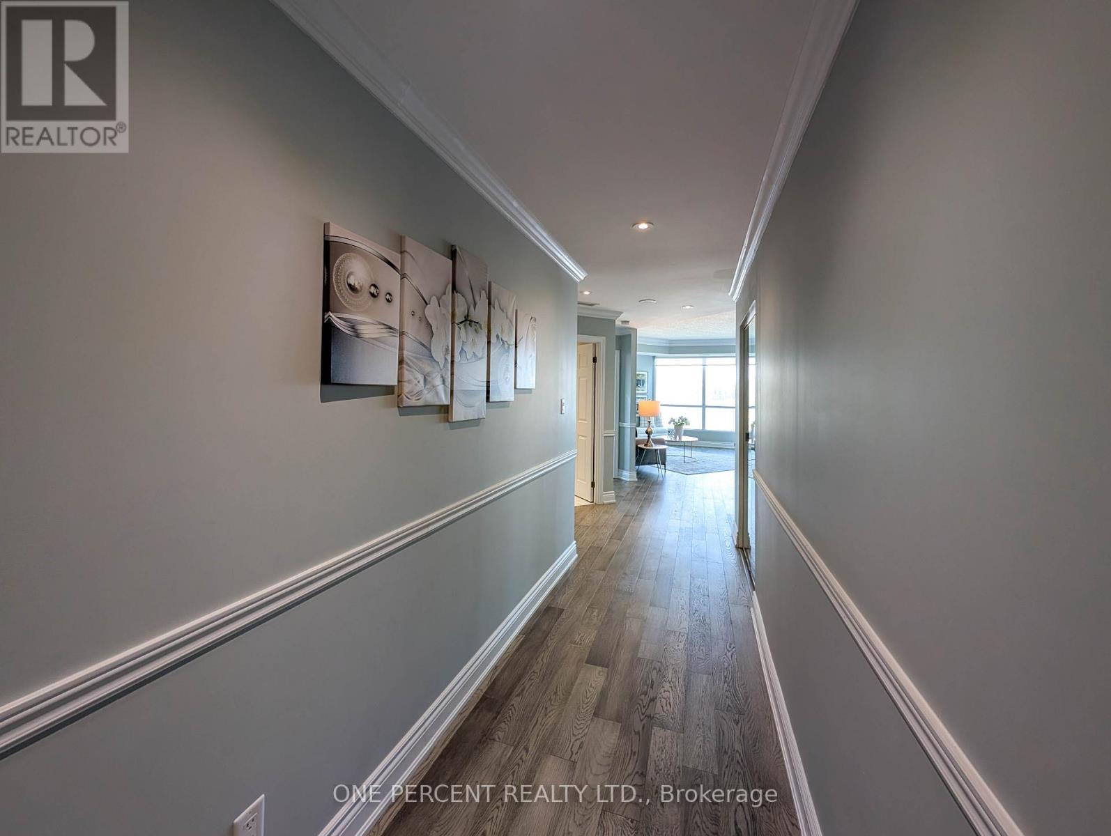 604 - 33 Ellen Street Property Photo 4