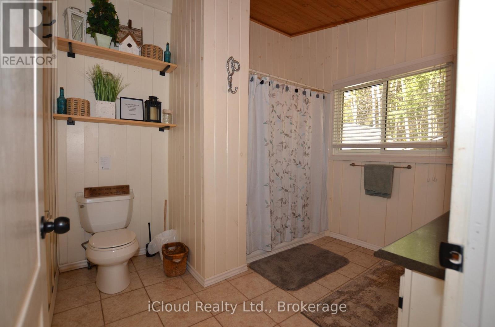 20 Roberval Circle Property Photo 26