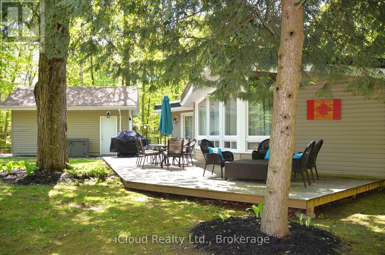 20 Roberval Circle Property Photo 35