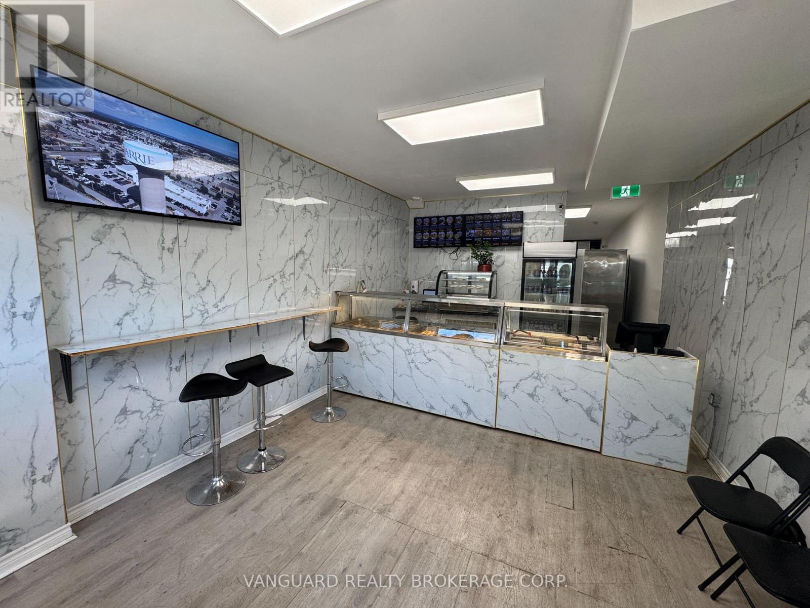 29 Dunlop Street W Property Photo 6