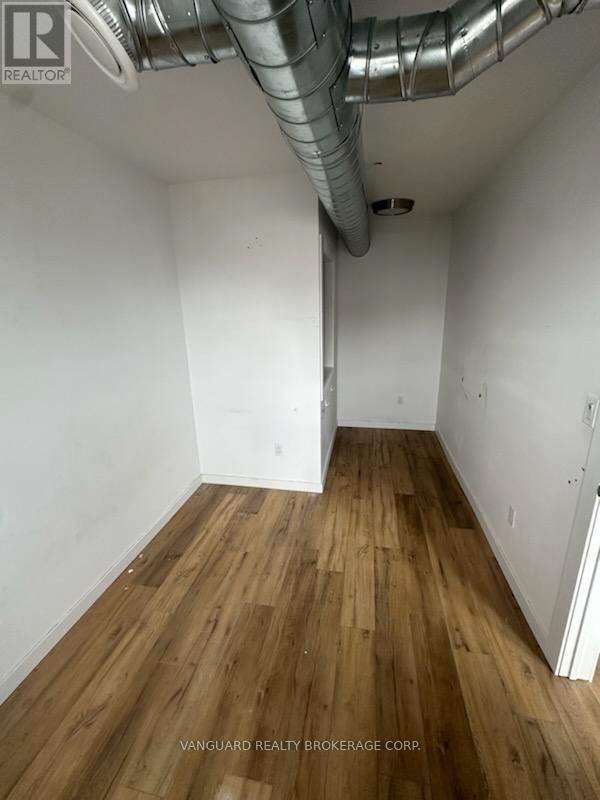 29 Dunlop Street W Property Photo 20