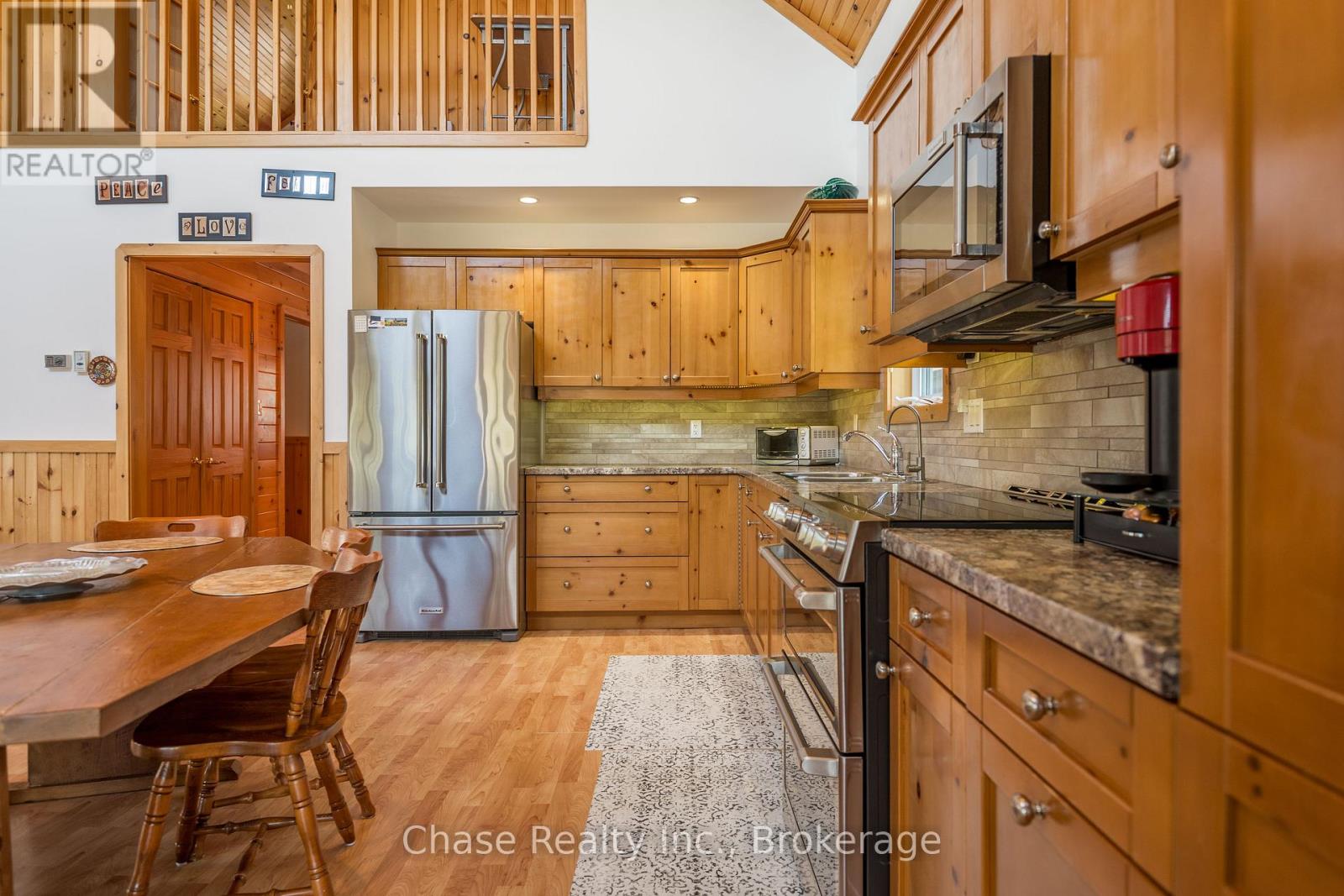 47 Madawaska Trail Property Photo 8