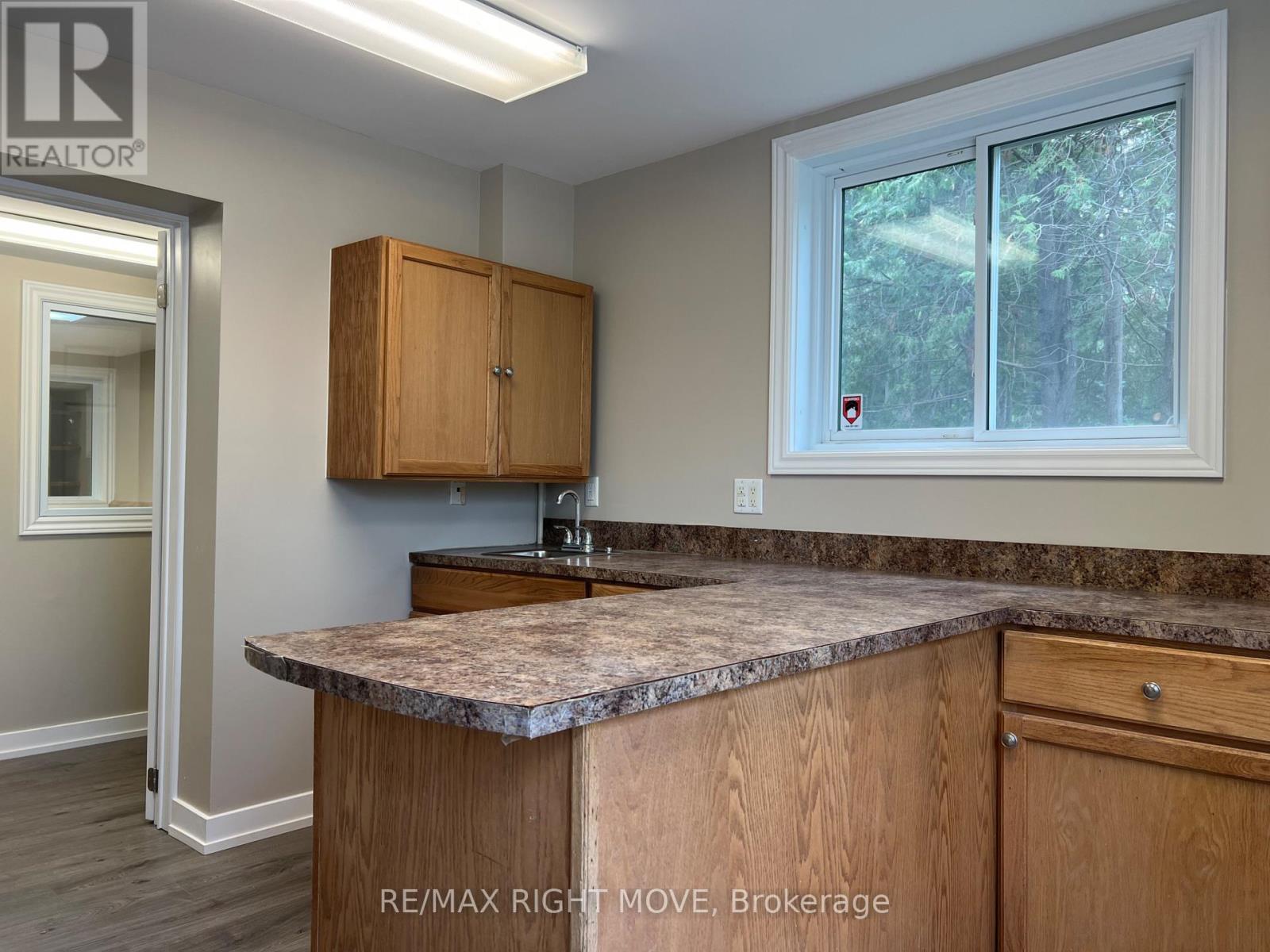 8272 Rama Road N Property Photo 6