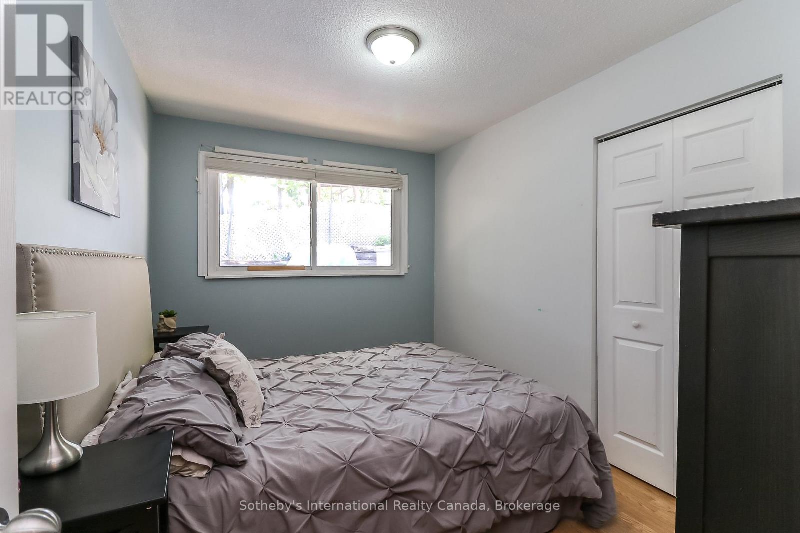 33 Parkwood Drive Property Photo 21