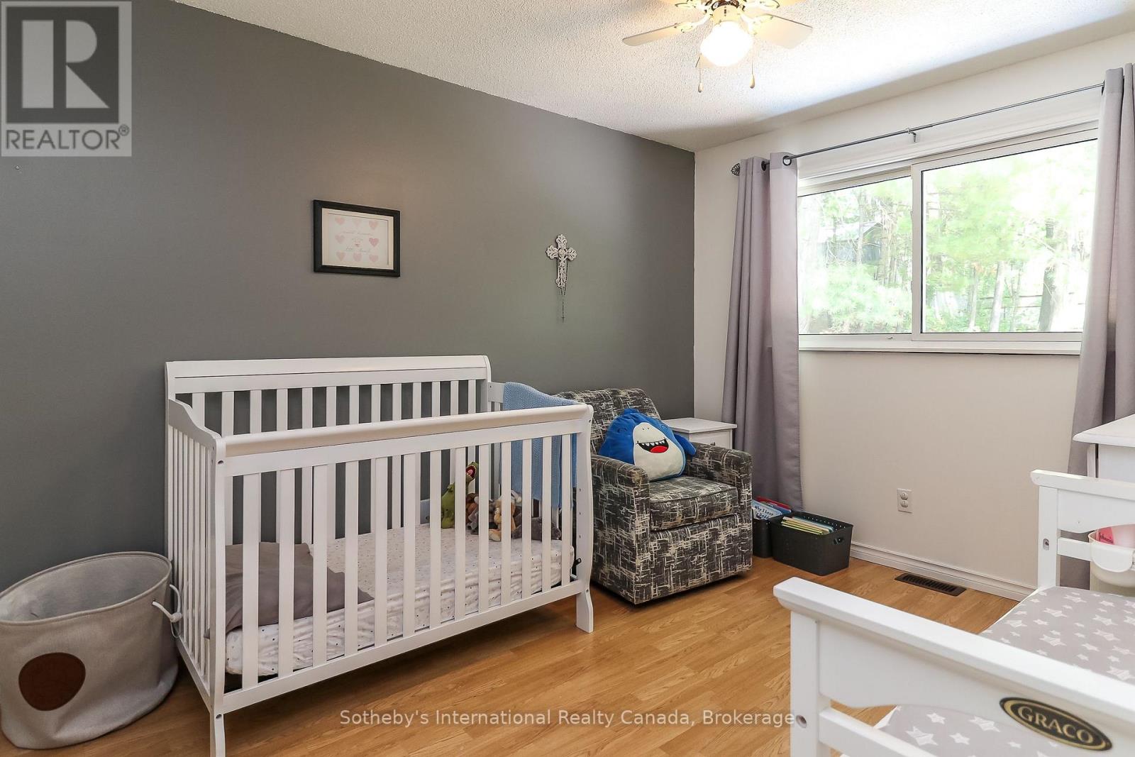 33 Parkwood Drive Property Photo 22