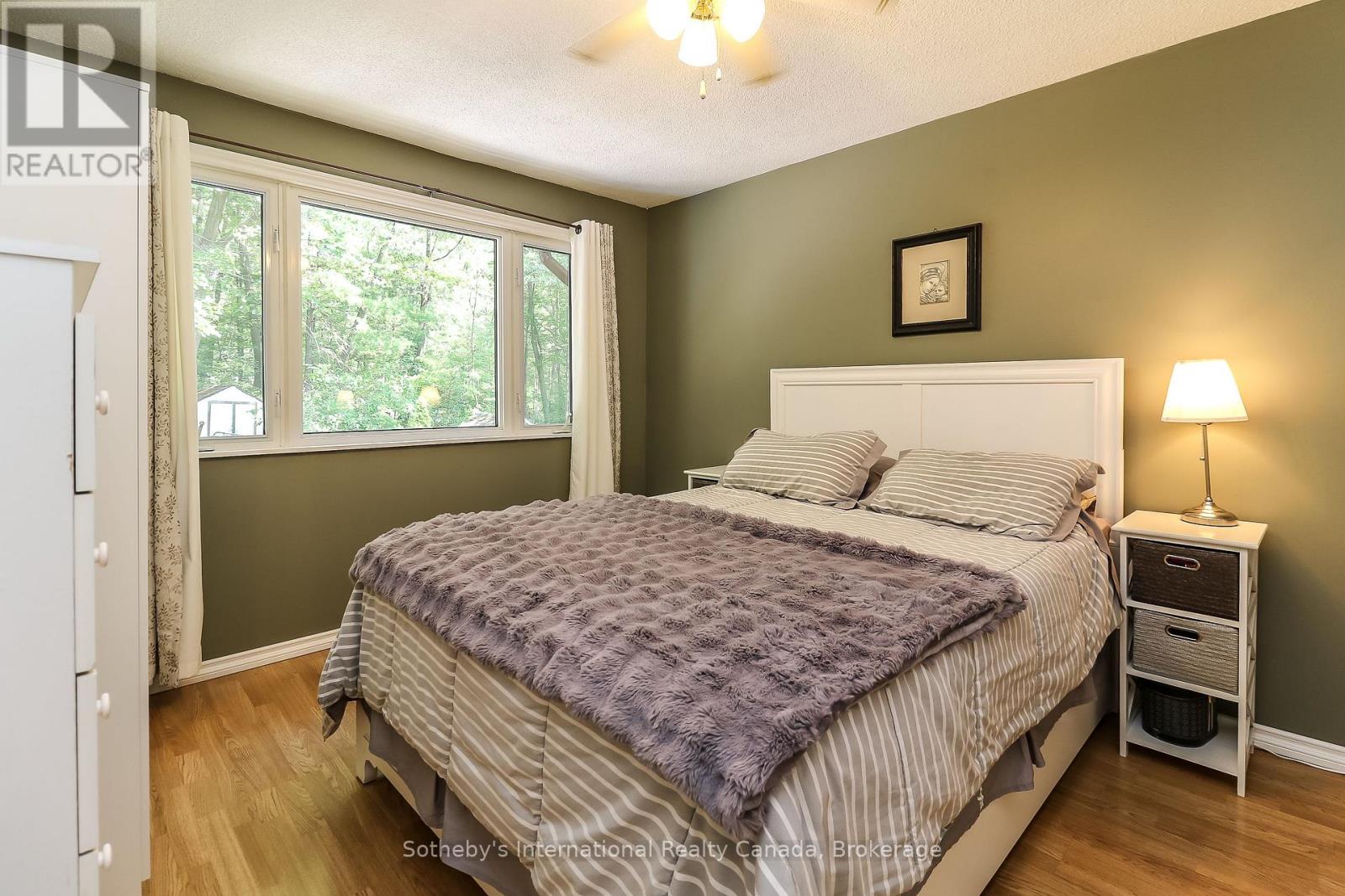 33 Parkwood Drive Property Photo 23