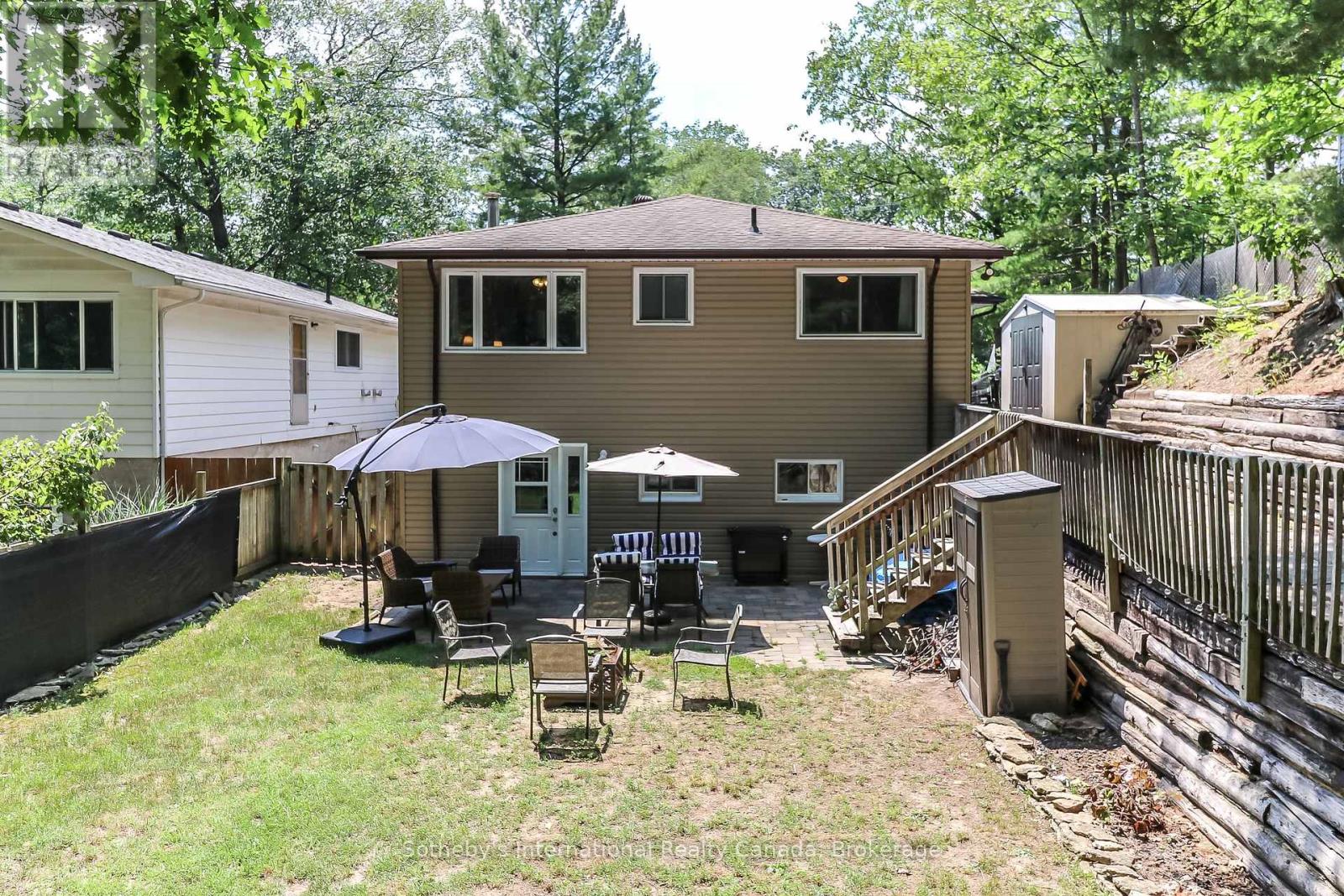 33 Parkwood Drive Property Photo 35