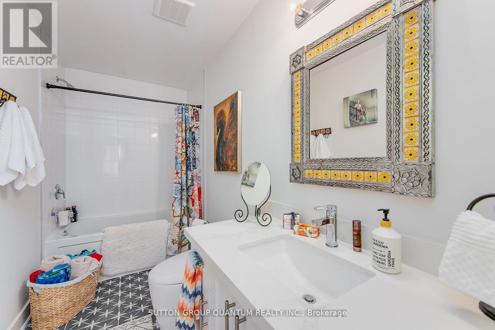 35 Ruby Crescent Property Photo 8