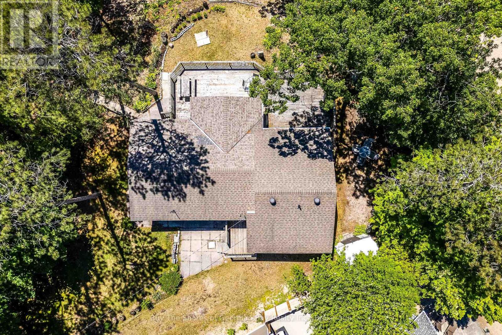 8 Nassau Court Property Photo 5