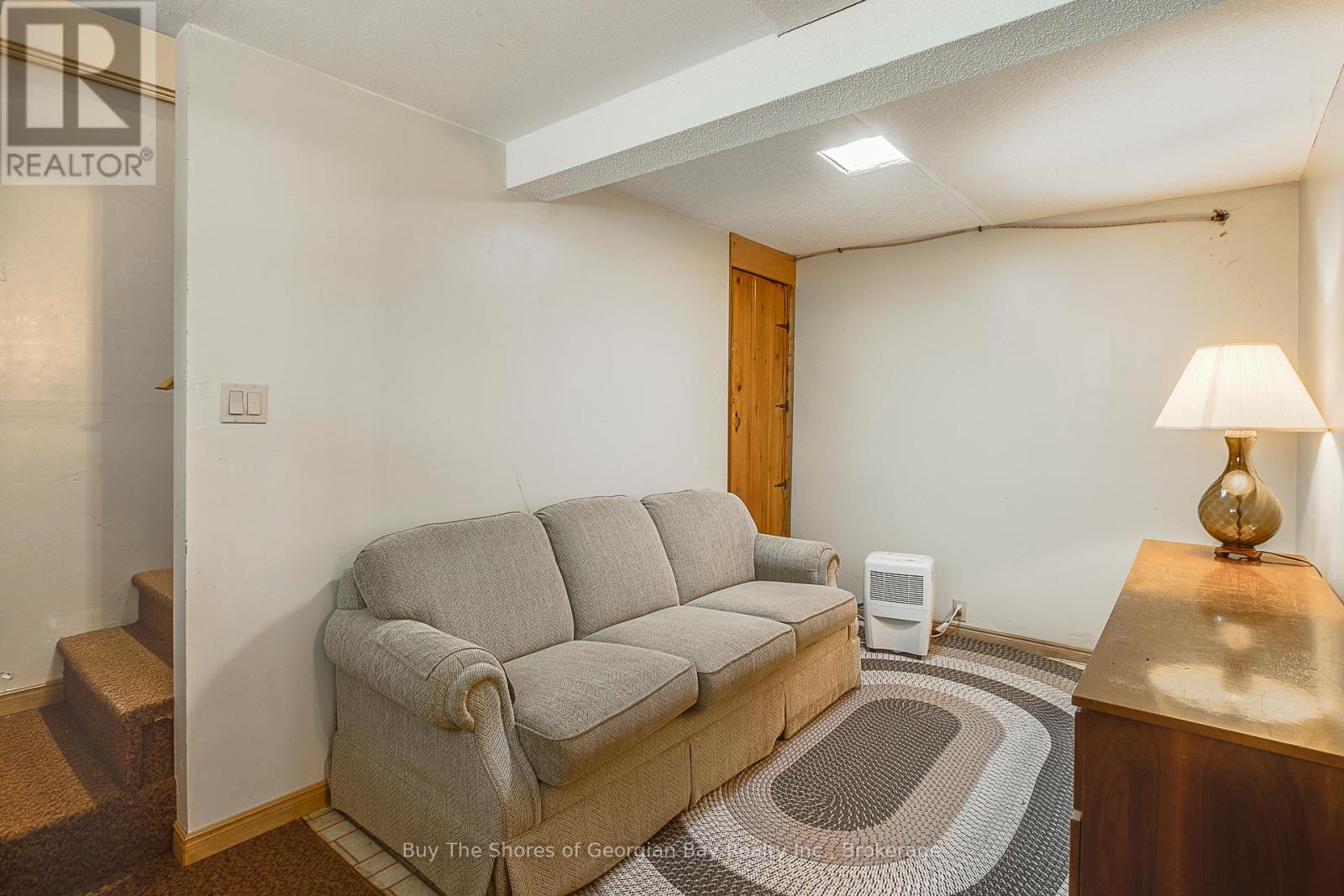 8 Nassau Court Property Photo 12