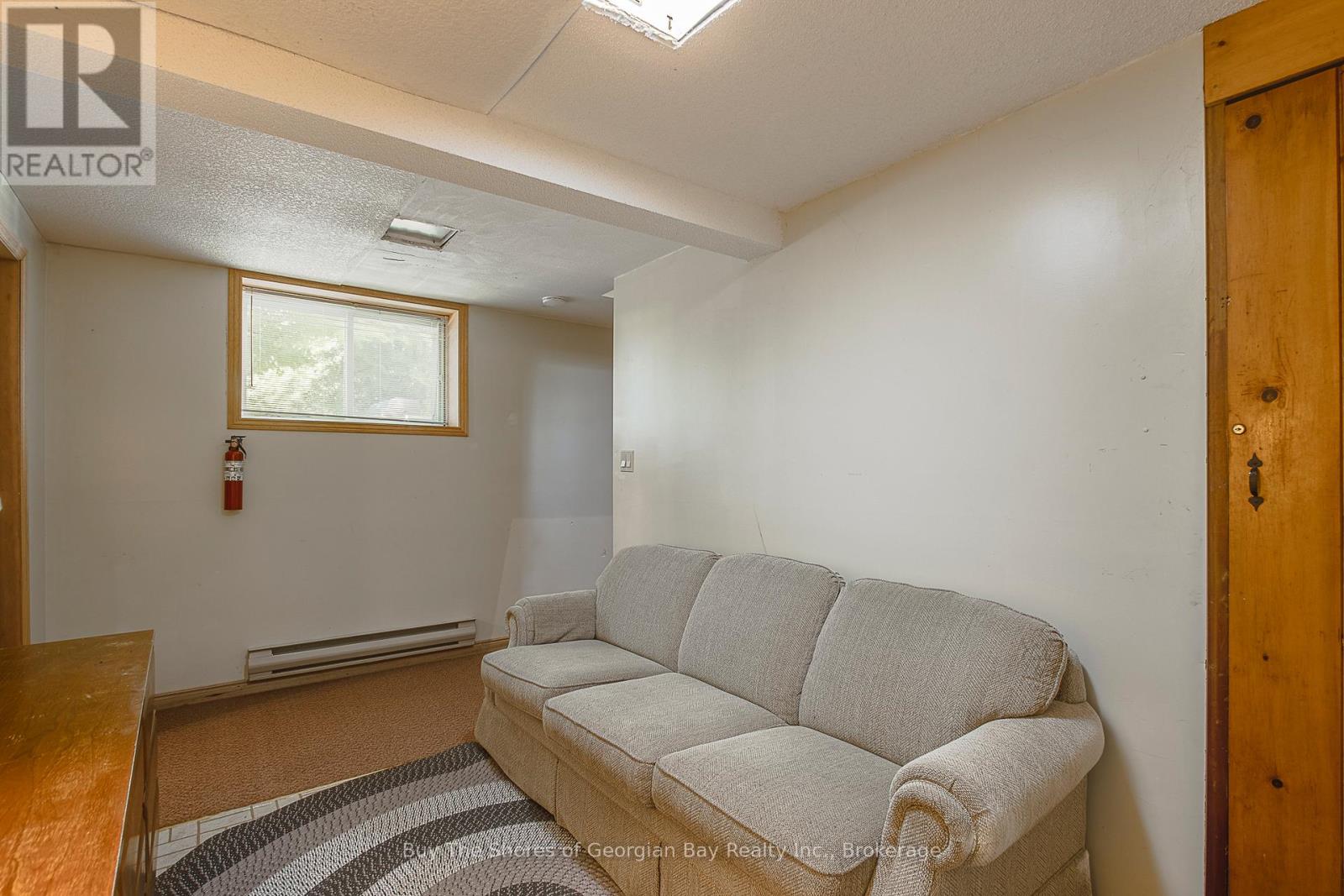 8 Nassau Court Property Photo 15