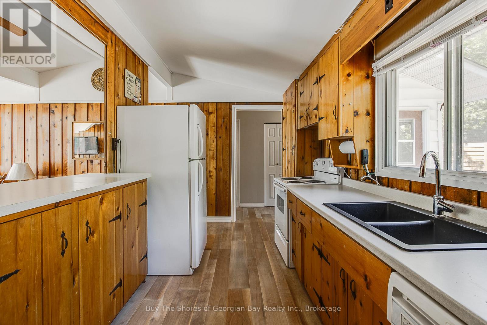 8 Nassau Court Property Photo 30
