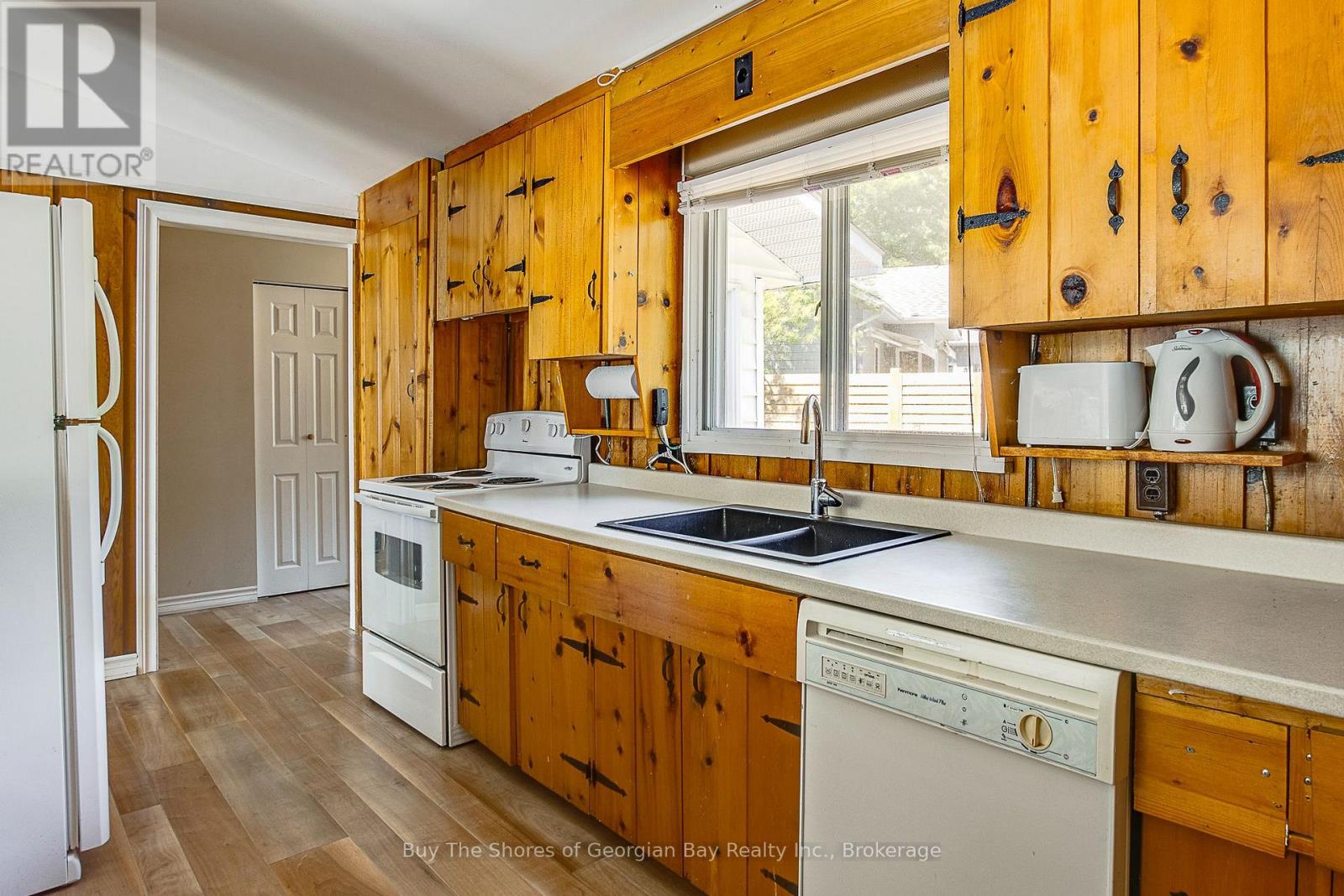 8 Nassau Court Property Photo 32