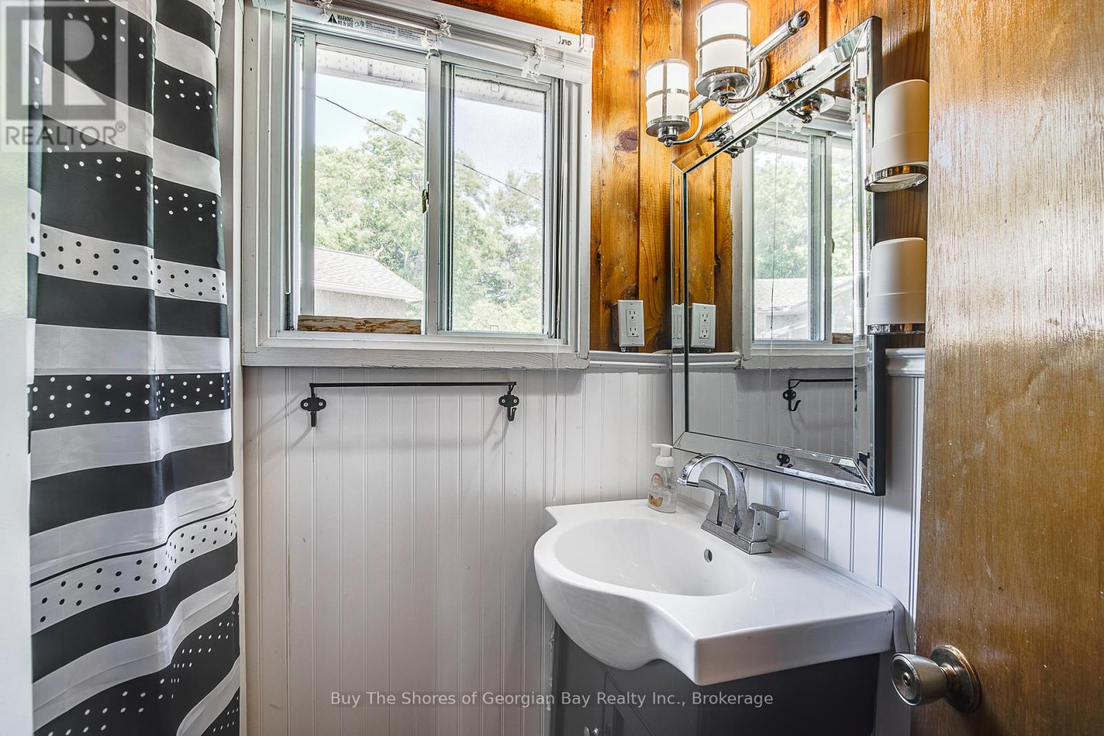 8 Nassau Court Property Photo 39