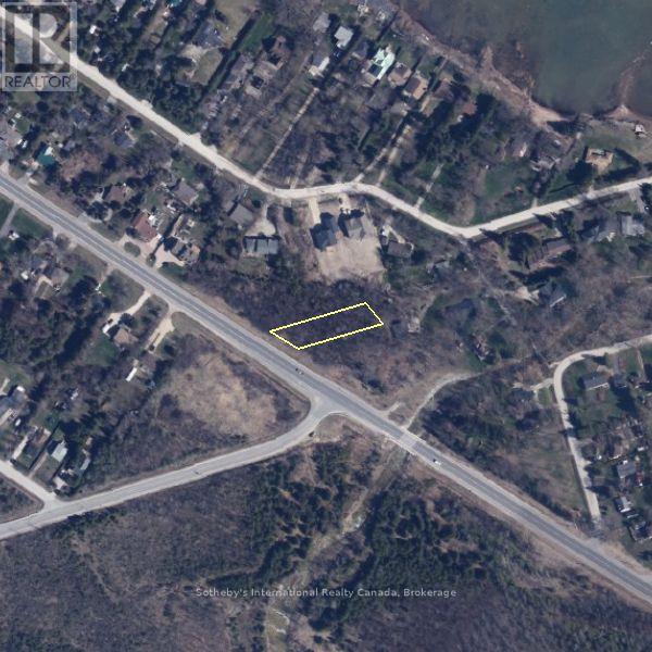 9736 Beachwood Road Property Photo 2