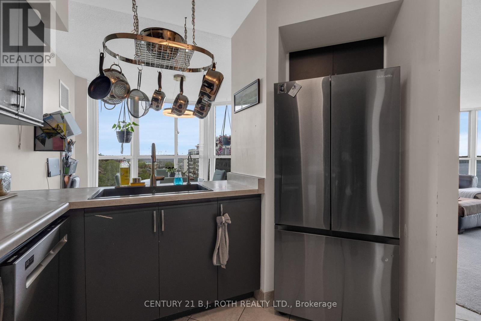 807 - 150 Dunlop Street E Property Photo 12