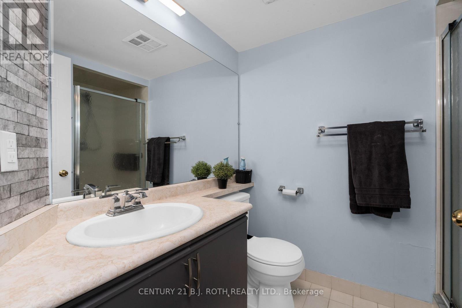 807 - 150 Dunlop Street E Property Photo 17