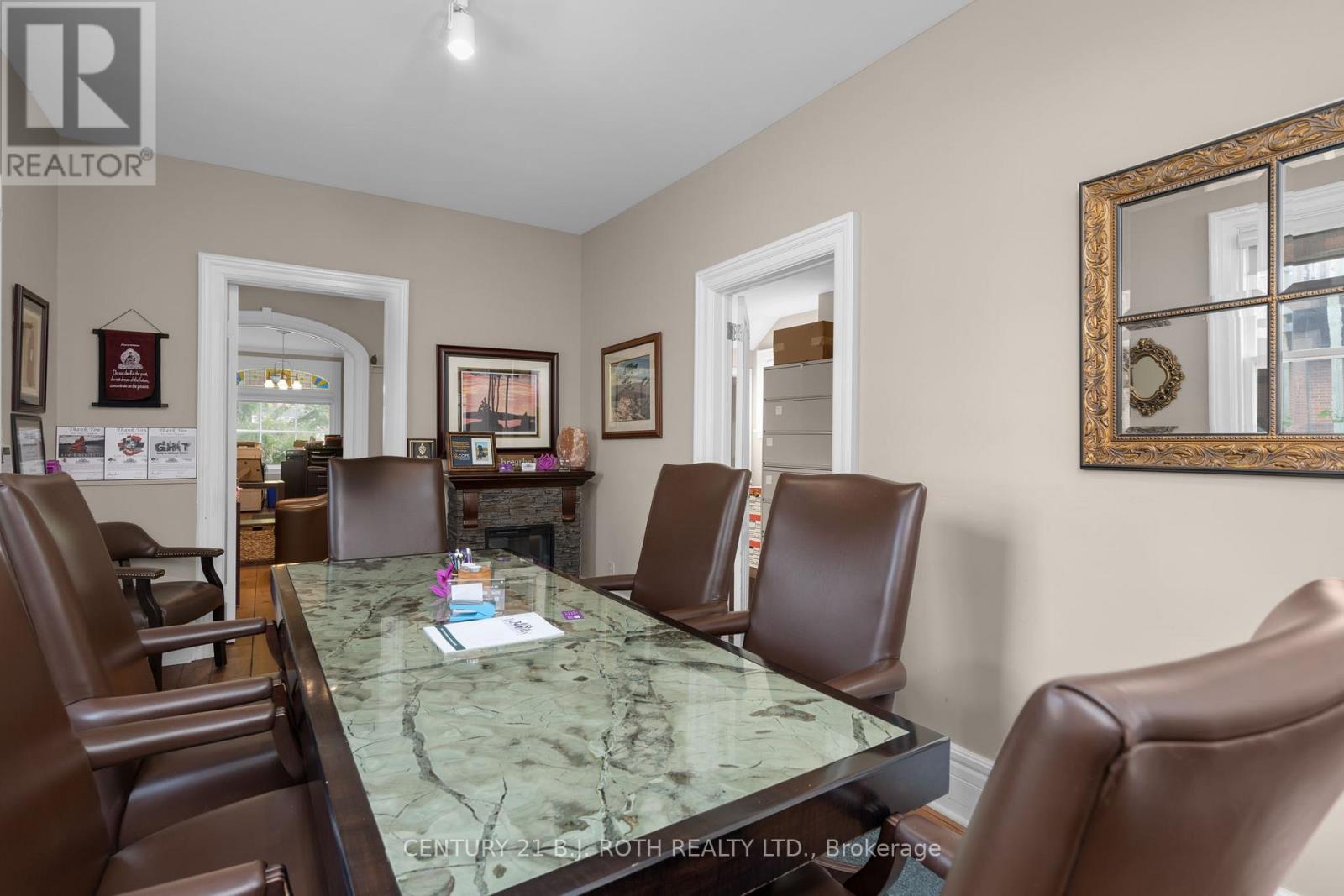 80 Worsley Street Property Photo 13