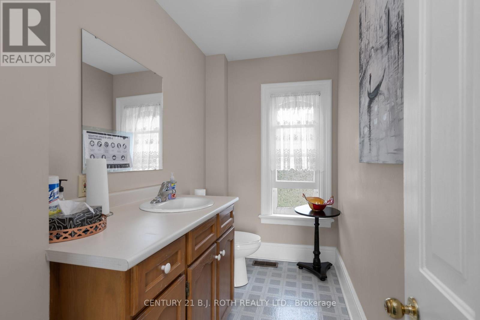 80 Worsley Street Property Photo 14