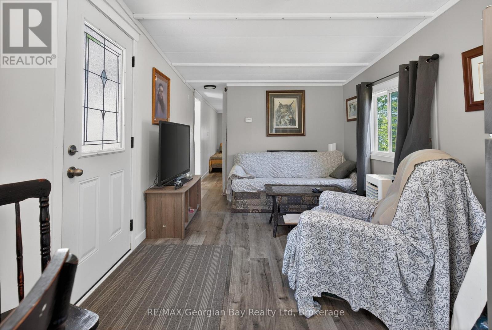 24 Lakeshore Road Property Photo 6