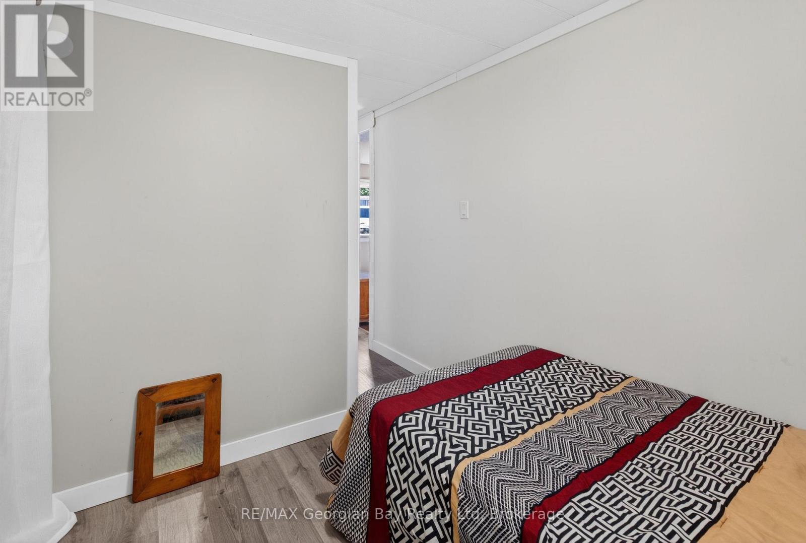24 Lakeshore Road Property Photo 12
