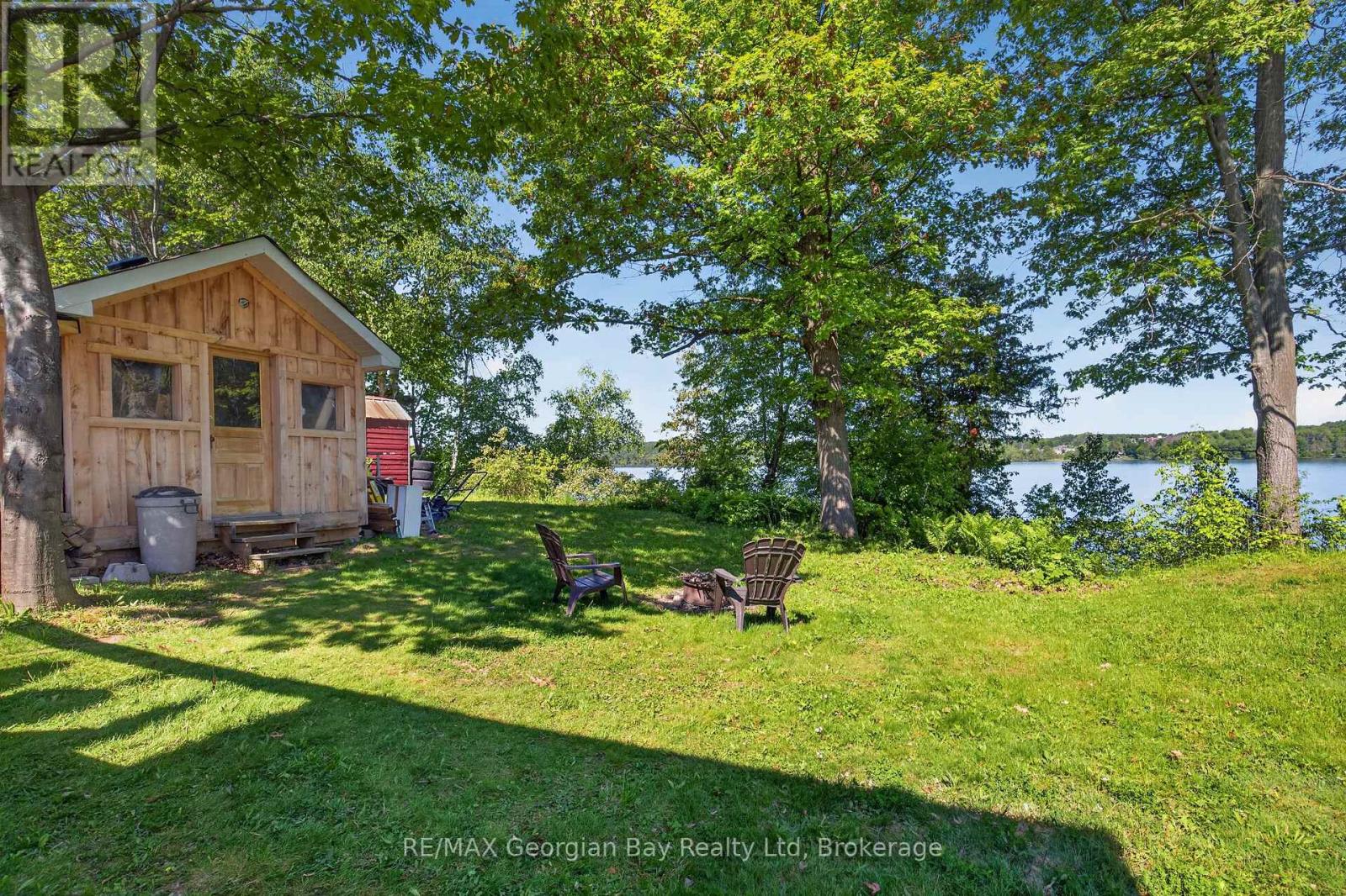 24 Lakeshore Road Property Photo 16