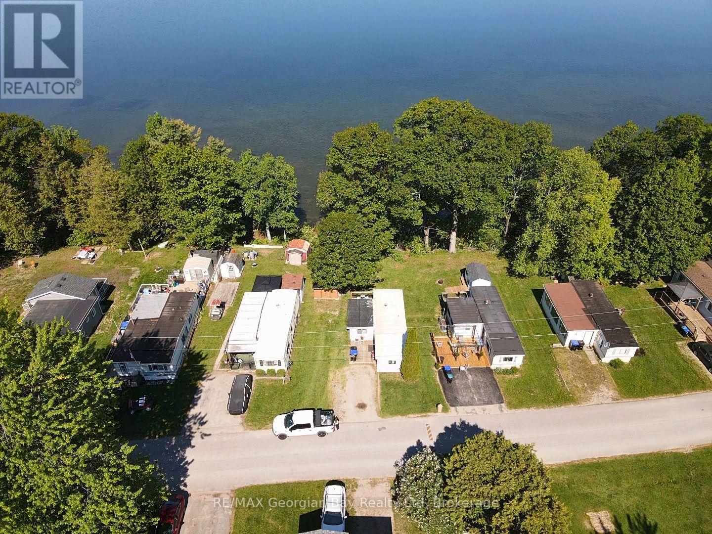 24 Lakeshore Road Property Photo 21