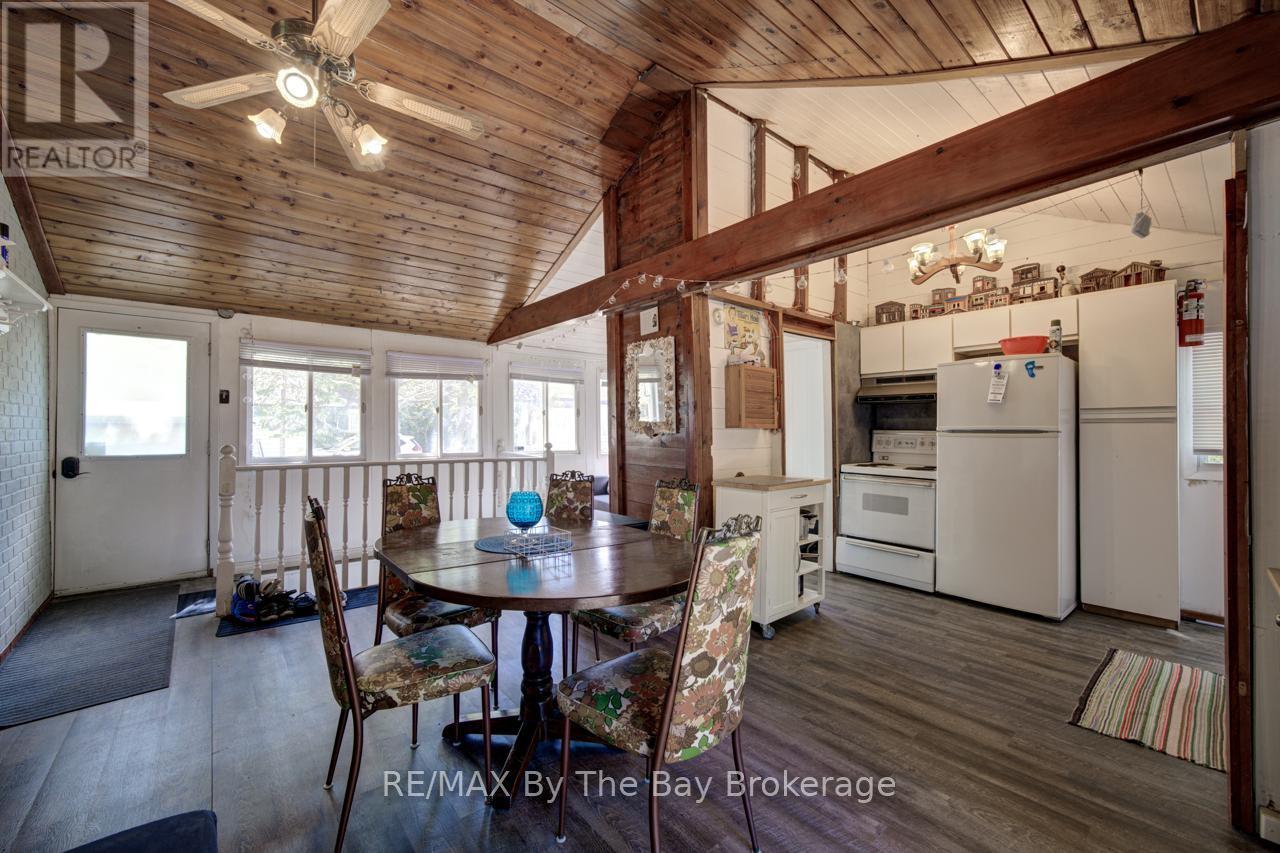 33 17th Street N Property Photo 10
