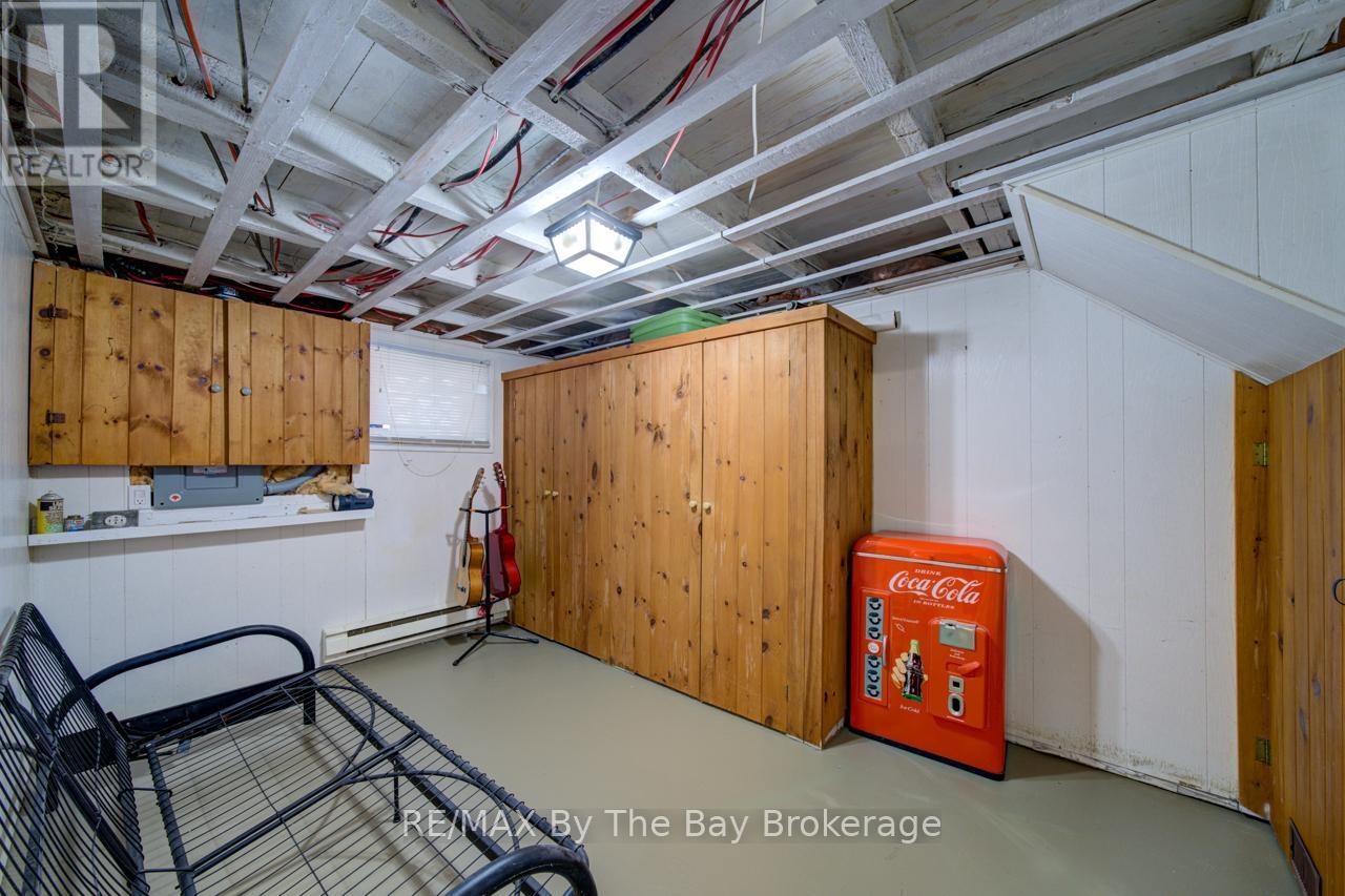 33 17th Street N Property Photo 25