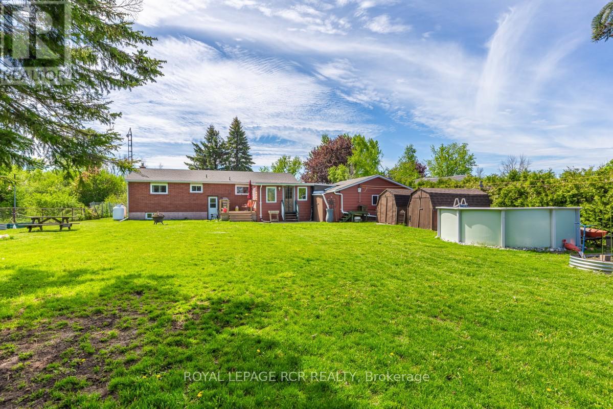 2872 Sunset Drive Property Photo 2
