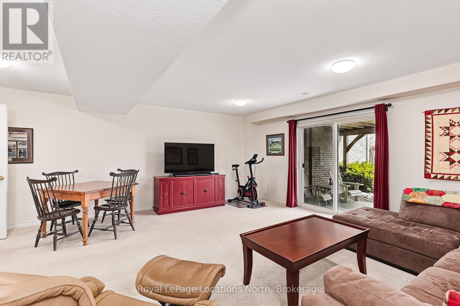 6 Thomas Drive Property Photo 28