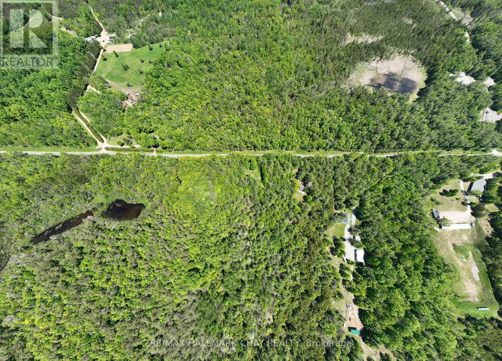 1676 Old Second Road S Property Photo 8