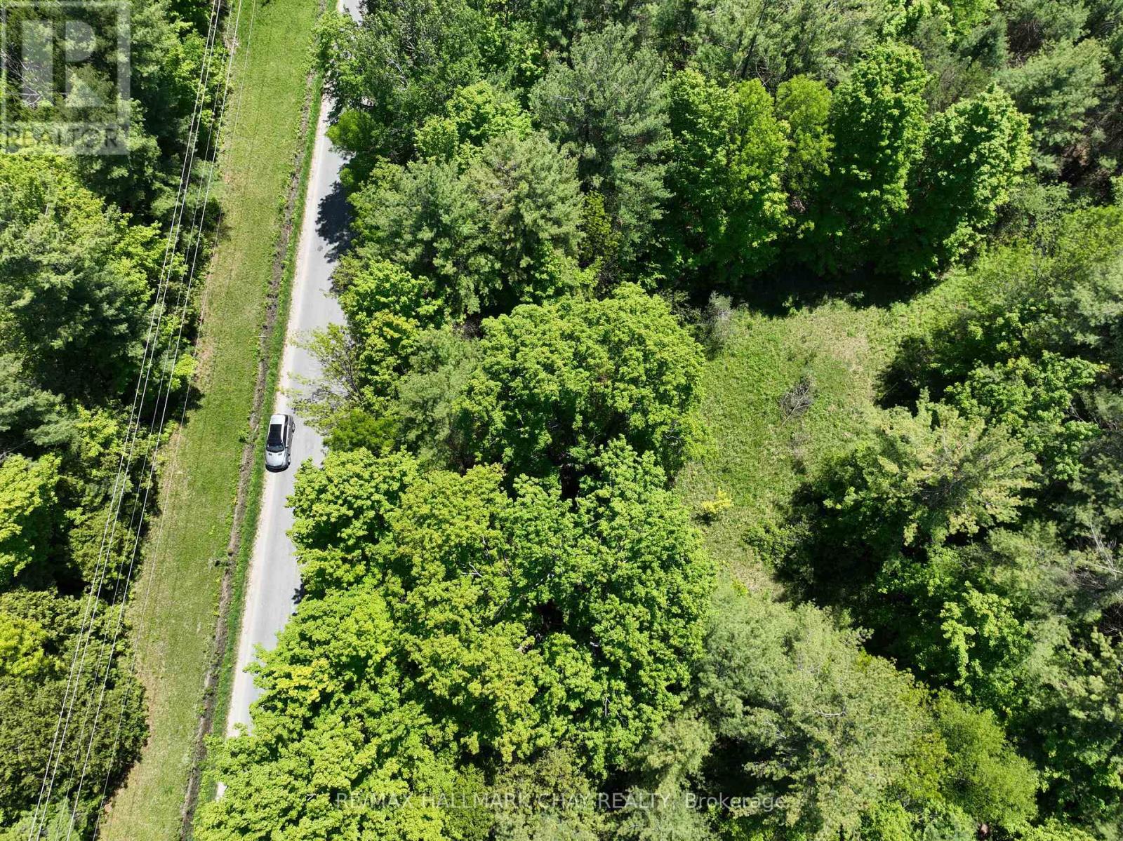 1676 Old Second Road S Property Photo 11