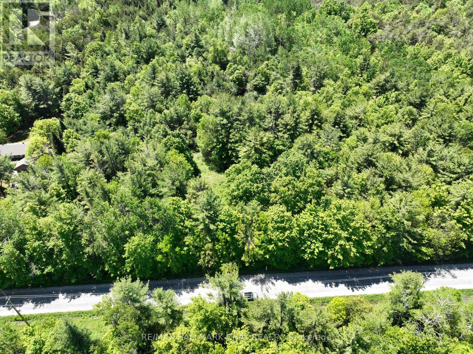 1676 Old Second Road S Property Photo 12