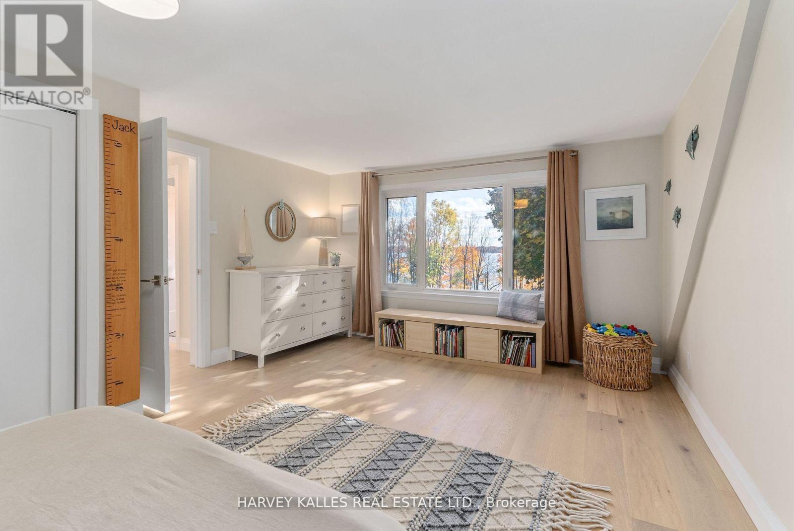 65 Shanty Bay Road Property Photo 17